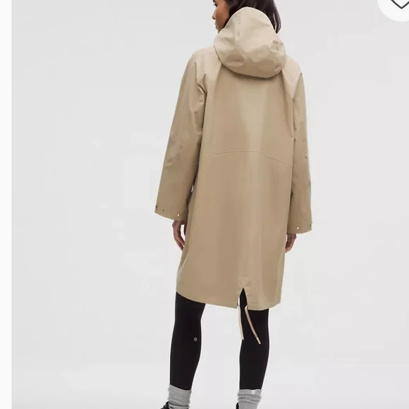Lululemon Waterproof Fishtail Rain Coat Size Small NWT $298 Sheer Oak - Picture 3 of 16